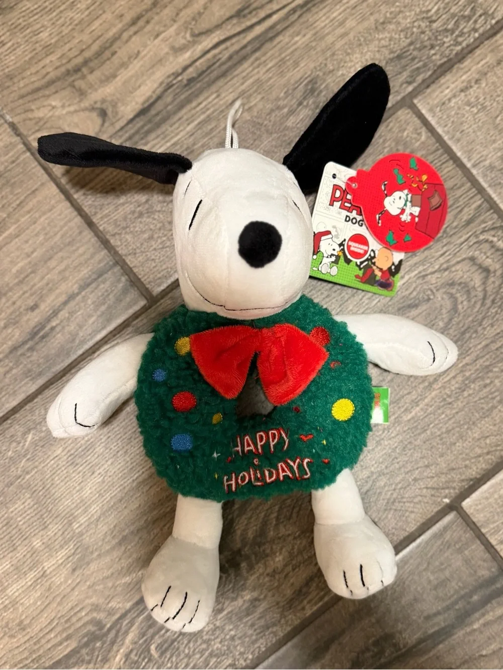 Peanuts Snoopy Holiday Wreath Plush Squeaky Dog Toy NWT Christmas